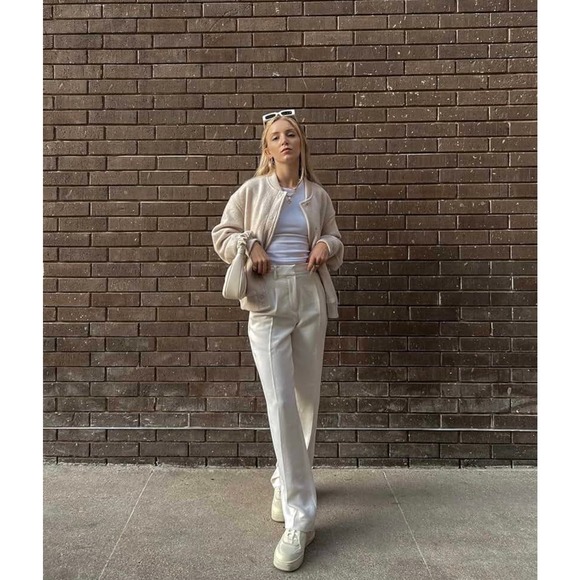 JW PEI Cream Crossbody Bag - Picture 3 of 10